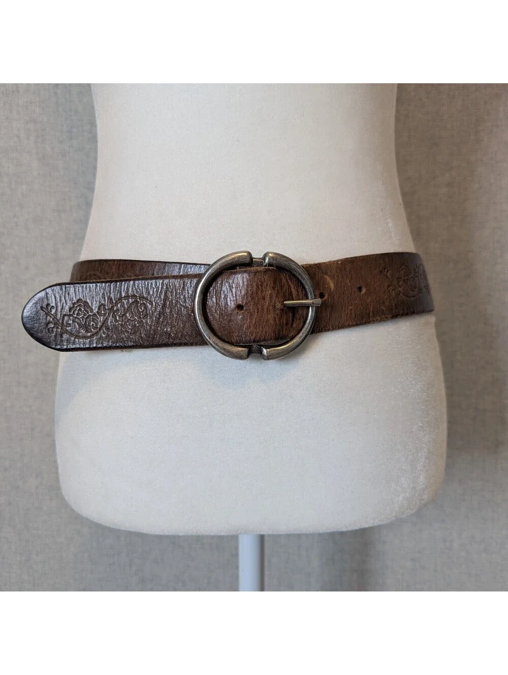 Vintage y2k tooled leather boho Western belt